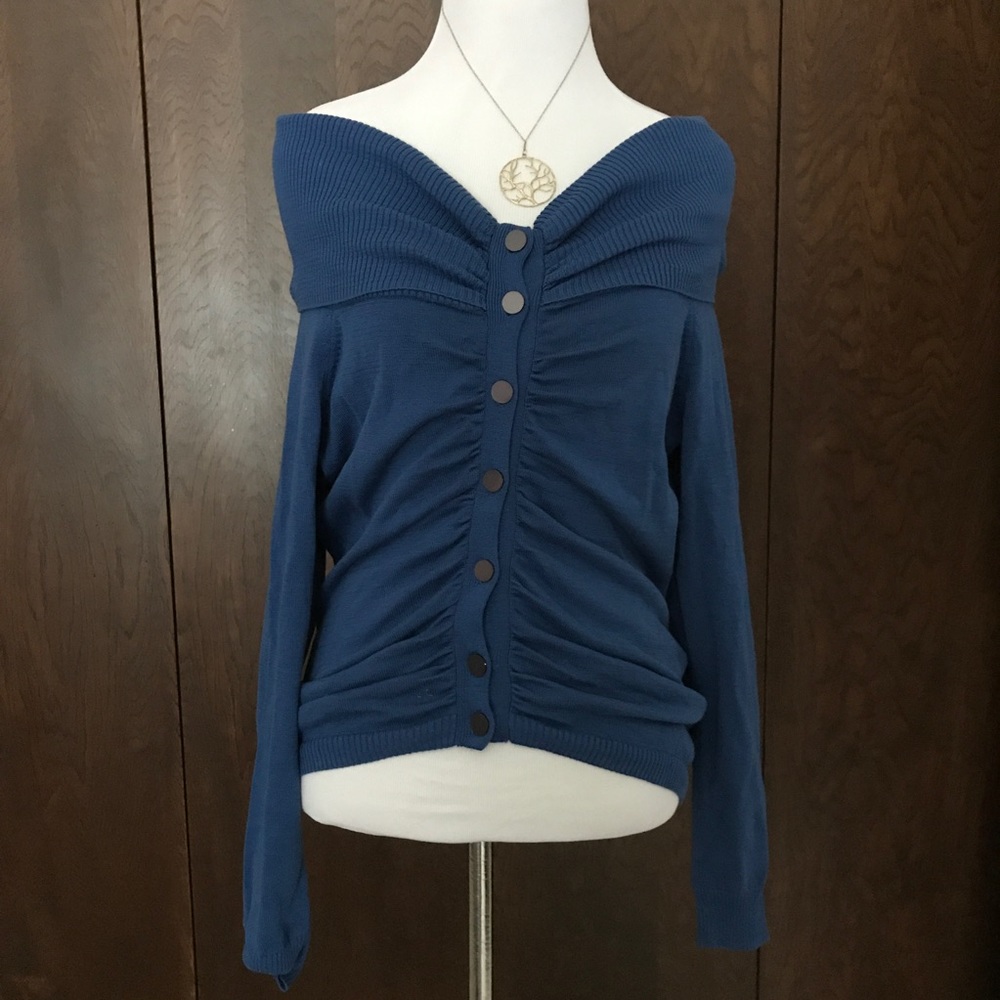 Kenneth Cole blue sweater
